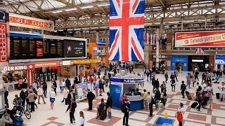 A Walk Through The London Victoria Station London England [upl. by Adil775]